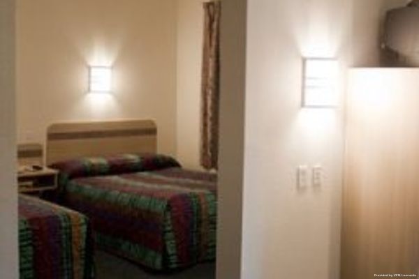Palisade Hotel (Yuba City)